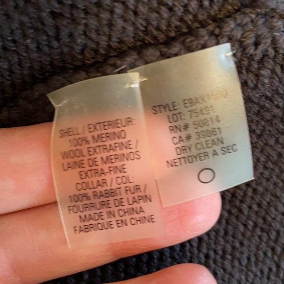 Elie Tahari 100% Merino wool cardigan - Picture 7 of 9